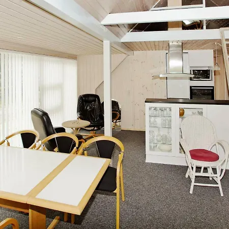 Two-bedroom Holiday In 6 Hemmet