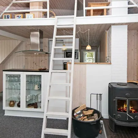 Two-bedroom Holiday In 6 Tatil Evi